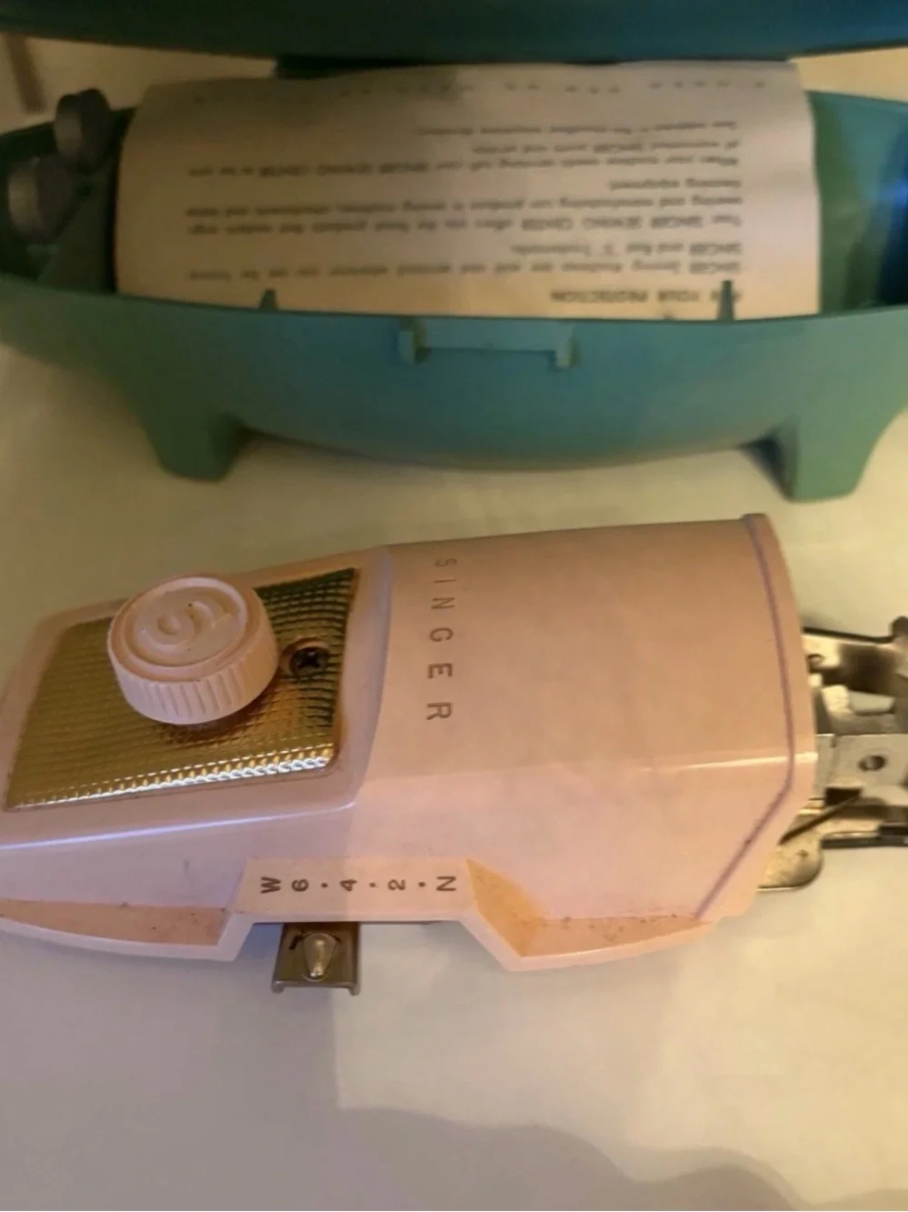 Singer Buttonholer Accessory in Mint Green Case